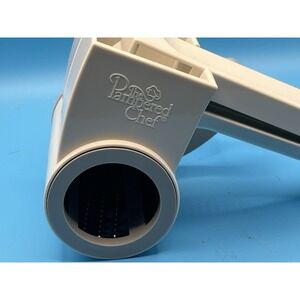 Pampered Chef Cheese Grater Hand Crank With Barrel GUC